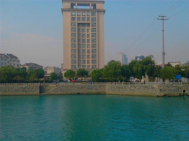 插入式電磁流量計|超聲波流量計在化工廠工業污水排放中的測量案例